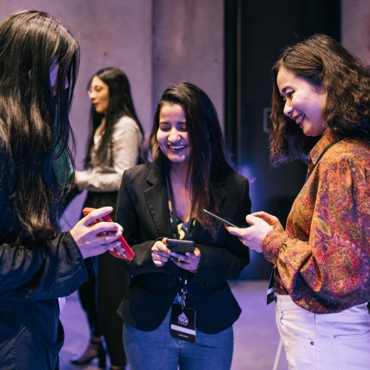 With Oz Biz Network, network with other business owners allowing businesses to meet likeminded business owners and service professionals explore and form workable partnerships.